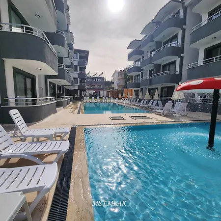 Kiralik Havuzlu 1+1 Apartamento *