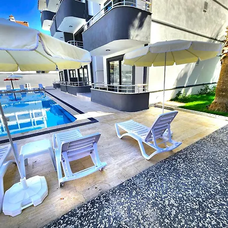 Kiralik Havuzlu 1+1 Apartamento *