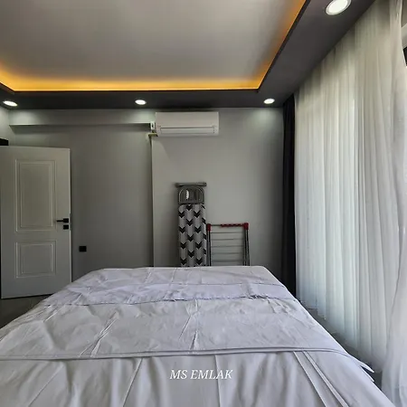 Apartamento Kiralik Havuzlu 1+1 Side