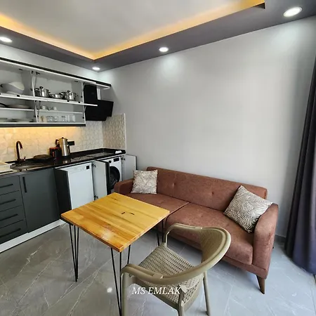 Kiralik Havuzlu 1+1 Apartmán Side